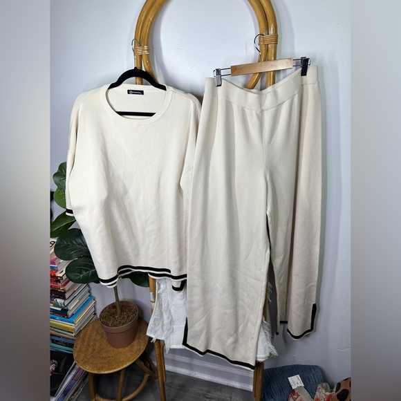 Red Dress Boutique Pretty Garden Cream and Black Sweater Set sz XL - Picture 2 of 6